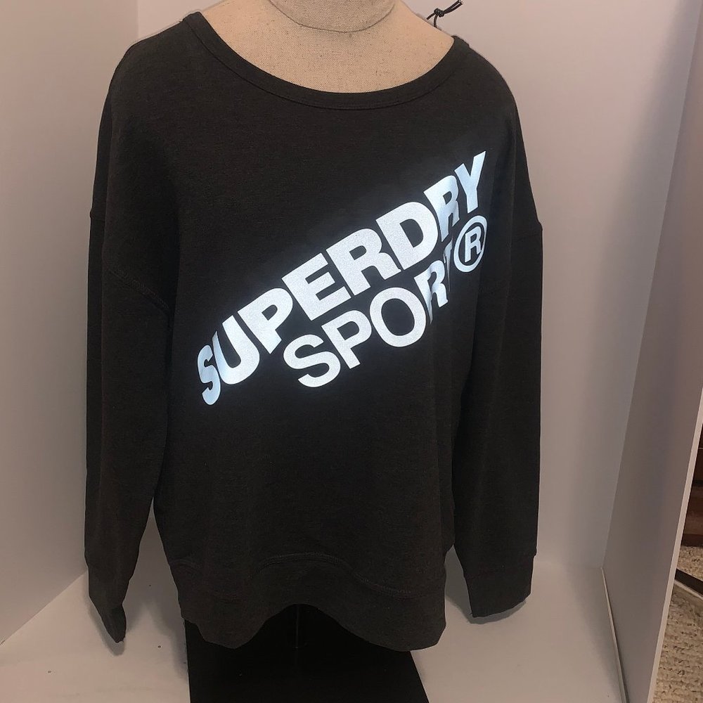 NWT.  SUPERDRY GRAPHITE REFLECTIVE SWEAT SHIRT - SIZE US 10